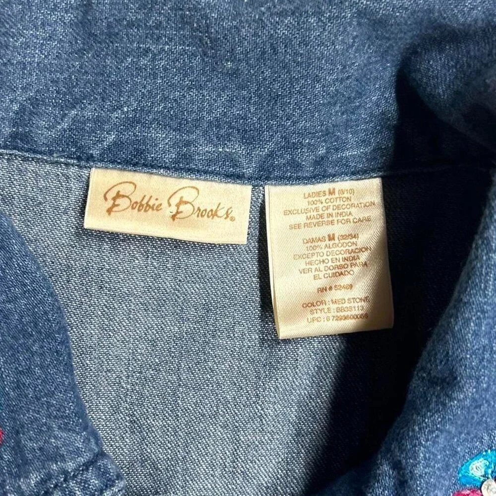 Vintage Bobbie Brooks Embroidered Floral Blue Jean Denim Jacket  Women’s Size M